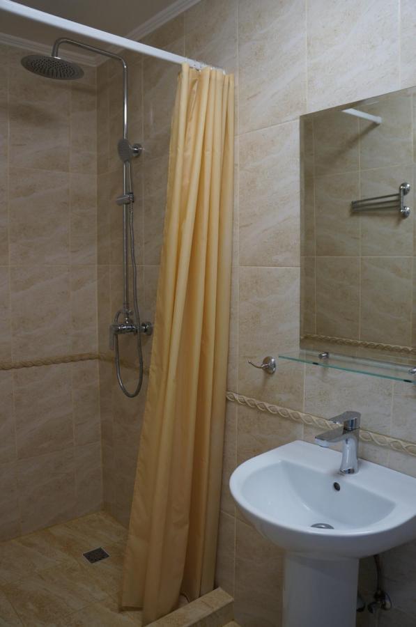 Franko93 Hotel Berehove  Luaran gambar